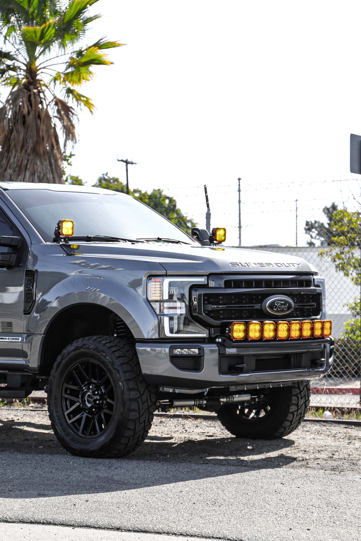 Ford F250 Bumper LED Light Bar 8 Pods GGLIGHTING